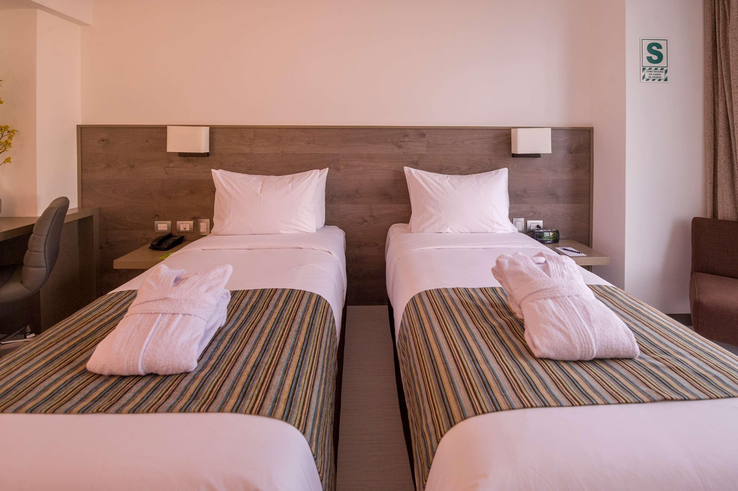 Best Western Posada Royale Hotel & Suites Сими Вали Екстериор снимка