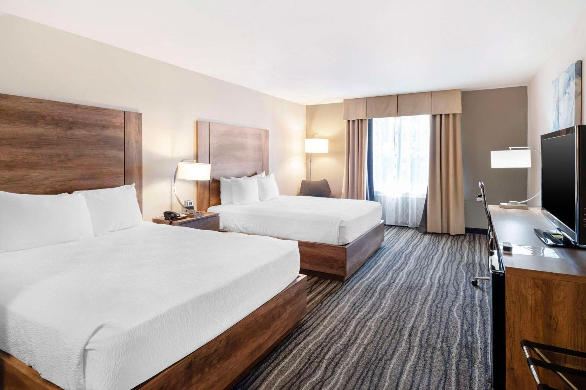 Best Western Posada Royale Hotel & Suites Сими Вали Екстериор снимка